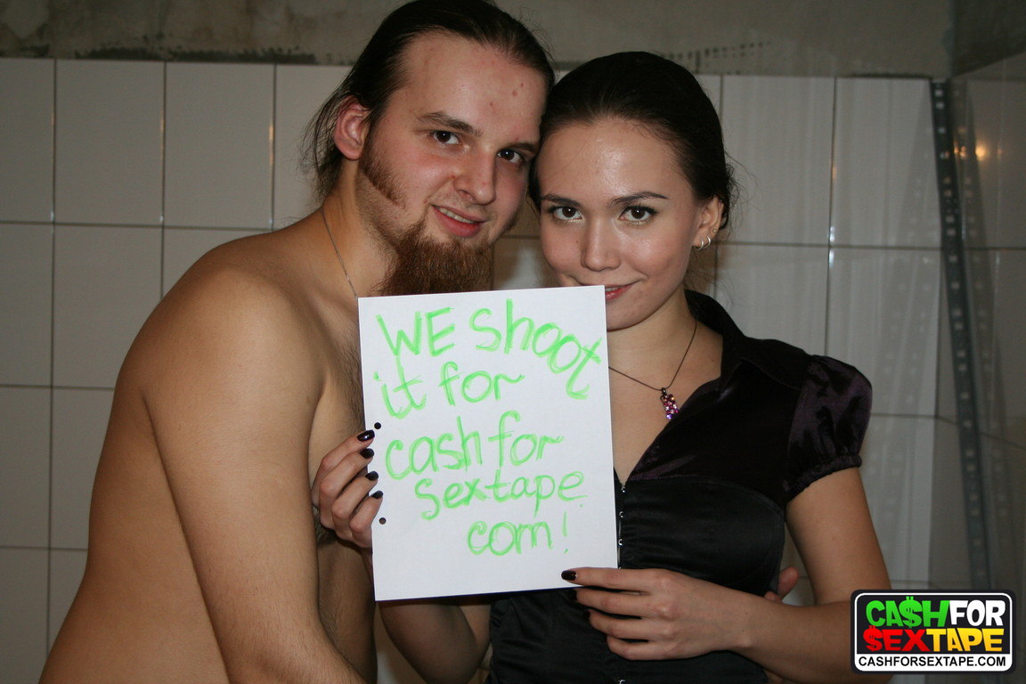 Cash For Sextape. photo