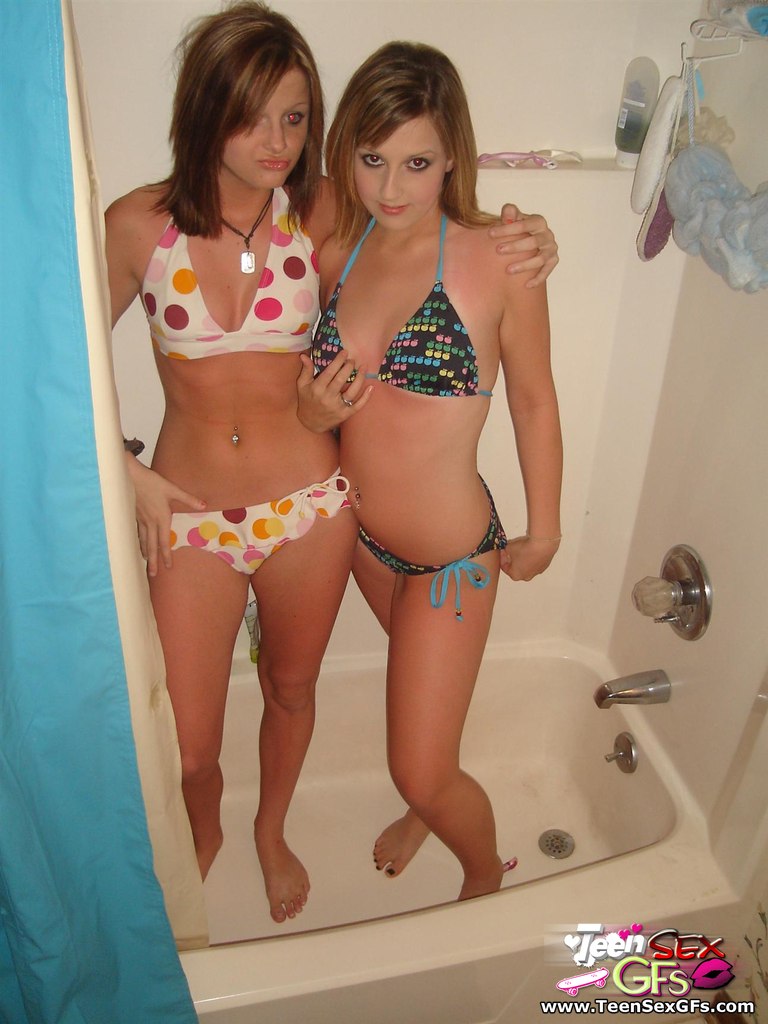 Amateur teen girlfriends in mini bikini - Teen Girl Friend Sex